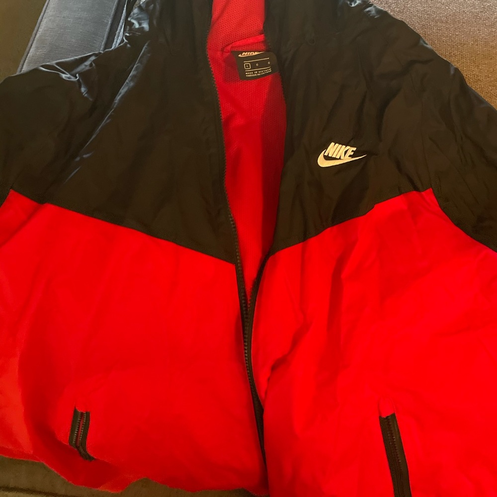 Nike Windbreaker L